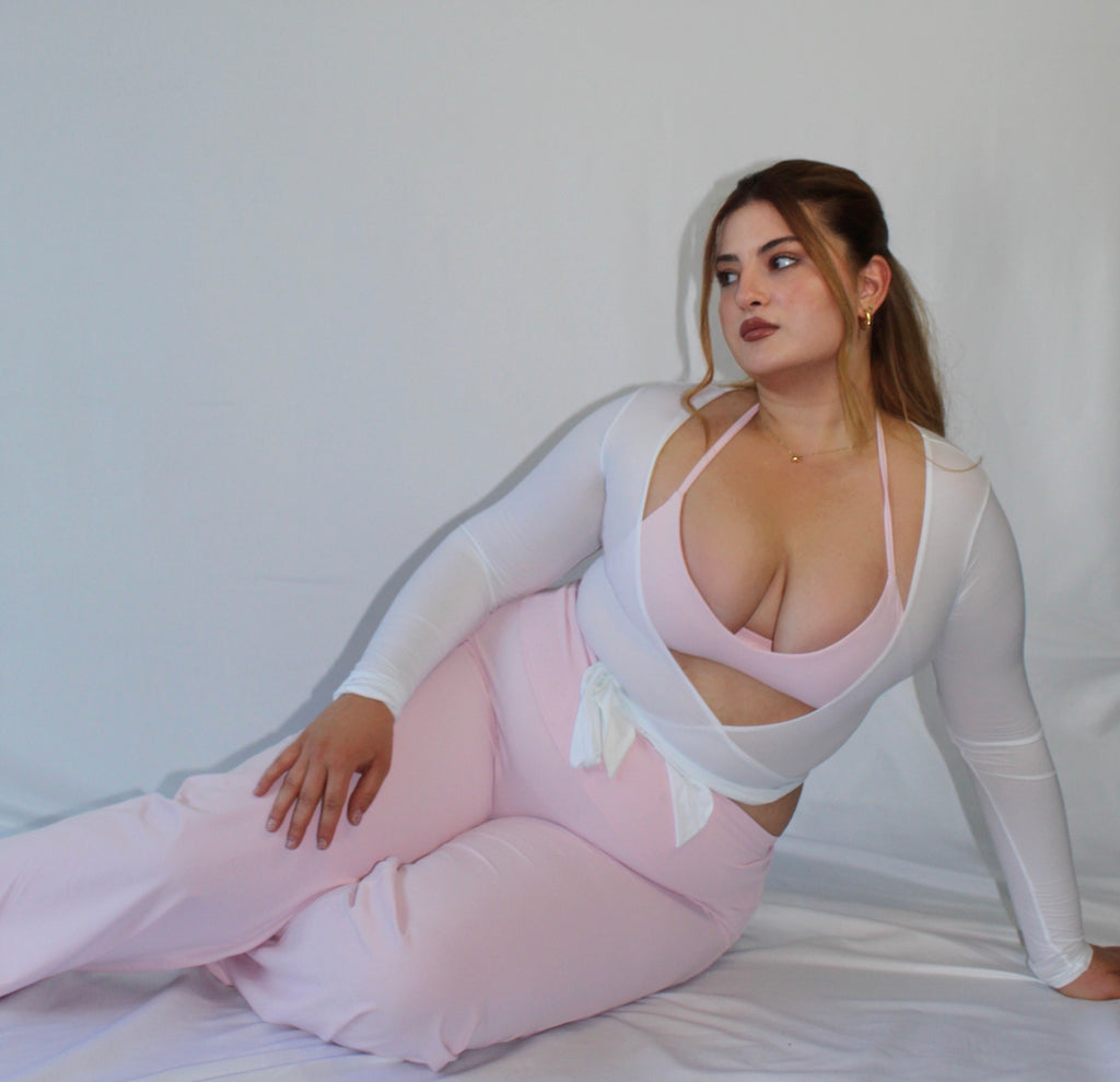 SoftEra™ - Halter Sports Bra in Cotton Pink