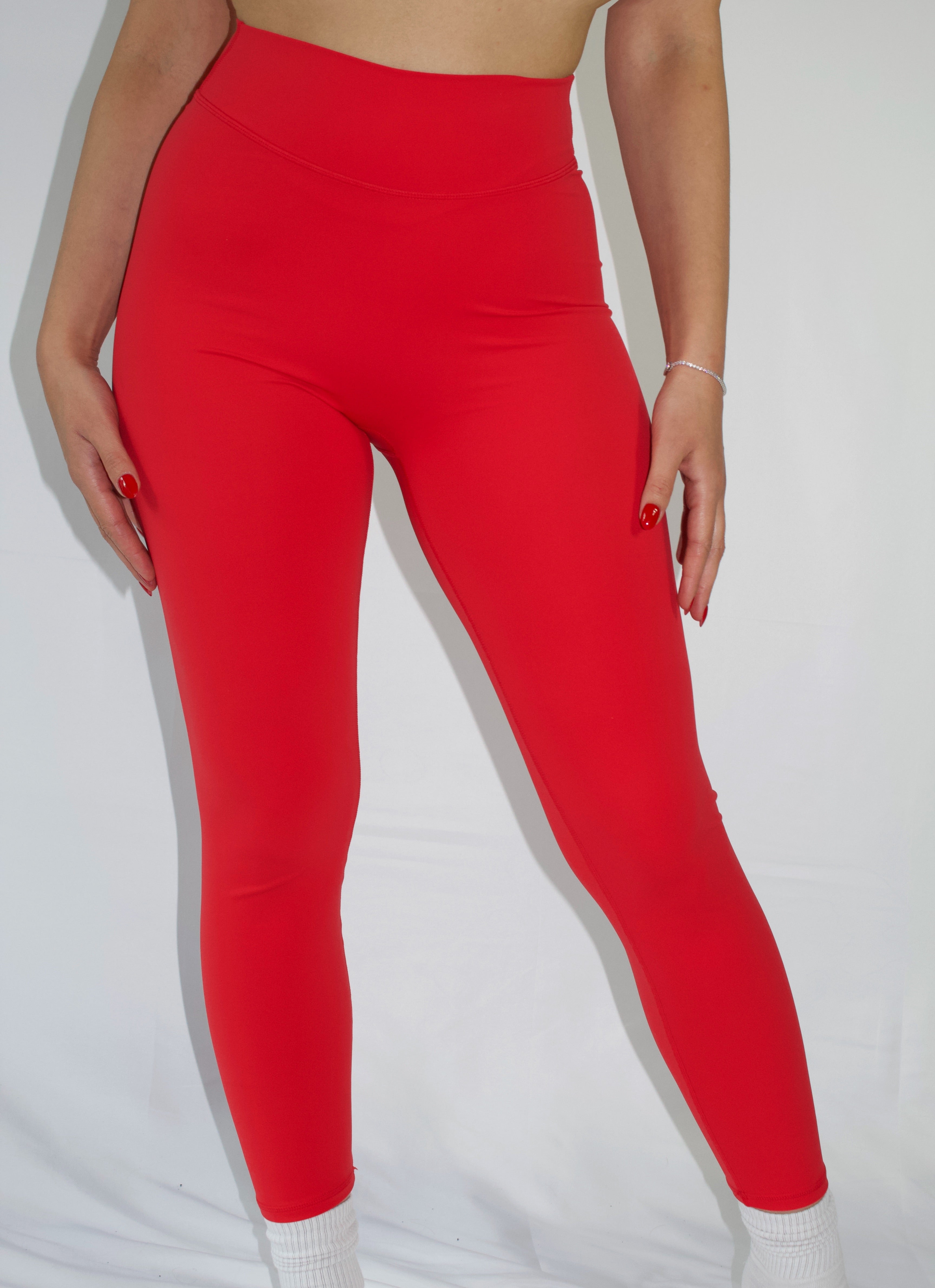 SoftEra™ - High-weisted leggings in Cherry Red